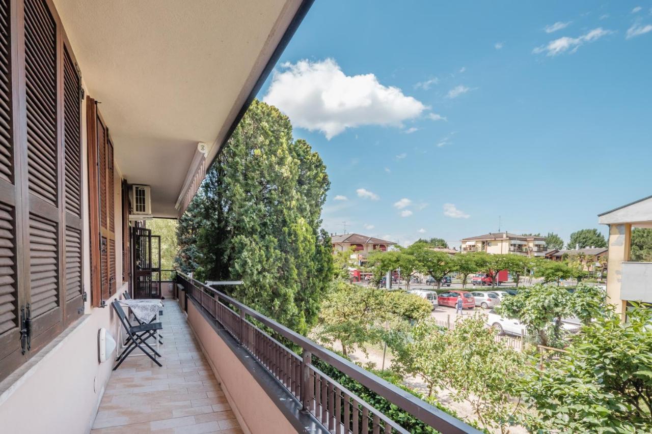 Casa Lugana 2 - monolocale con piscina fronte lago Sirmione Exterior foto