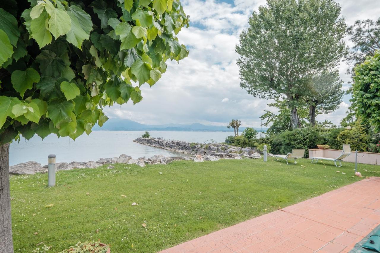 Casa Lugana 2 - monolocale con piscina fronte lago Sirmione Exterior foto